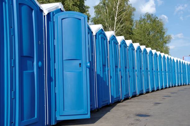 Best Portable restroom trailer rental  in Shorewood, MN